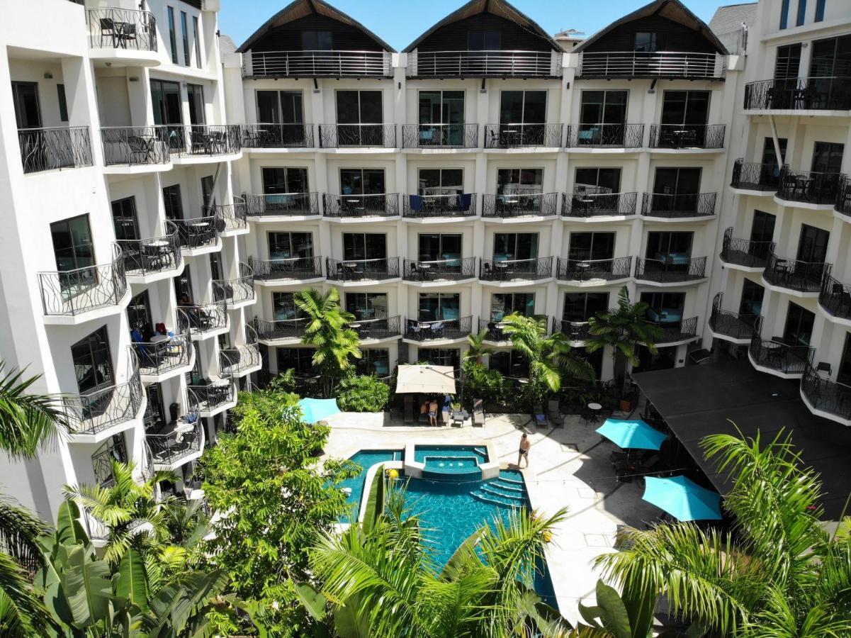 Pacific Suites Boutique Hotel And Bistro Хако Экстерьер фото
