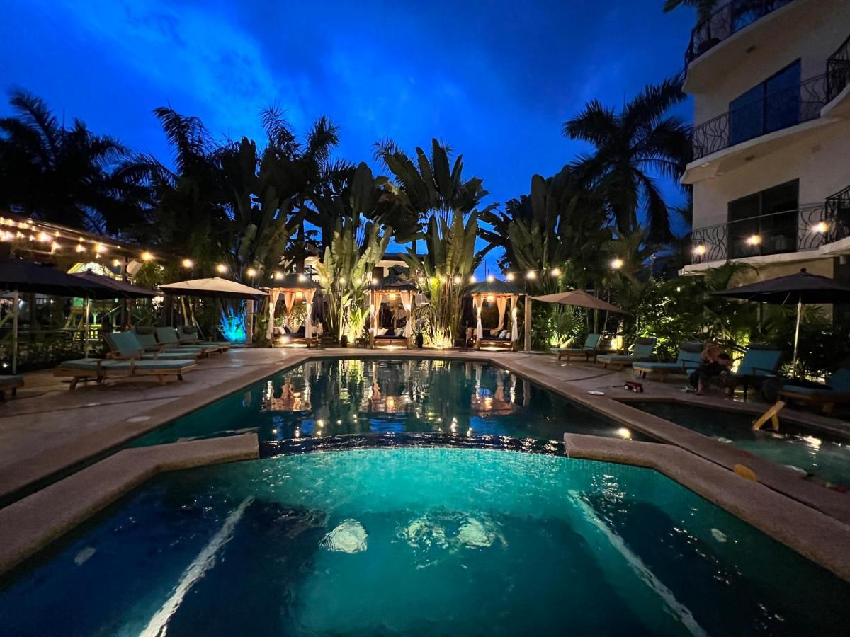 Pacific Suites Boutique Hotel And Bistro Хако Экстерьер фото